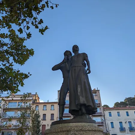 Castellane : T2 Spacieux - Vue Port - Wifi * Port Vendres
