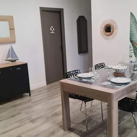Castellane : T2 Spacieux - Vue - Wifi Apartment Port Vendres
