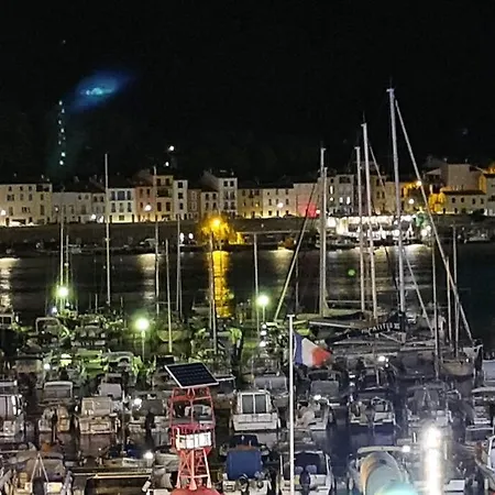 Castellane : T2 Spacieux - Vue Port - Wifi * Port Vendres