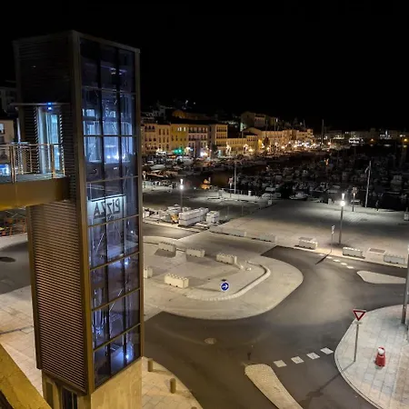 Castellane : T2 Spacieux - Vue Port - Wifi Apartment