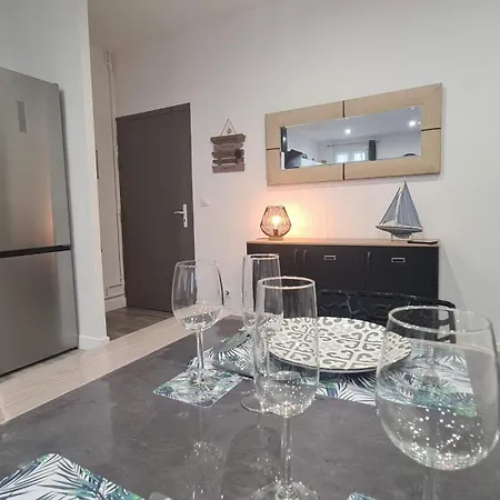 Castellane : T2 Spacieux - Vue - Wifi Apartamento Port Vendres
