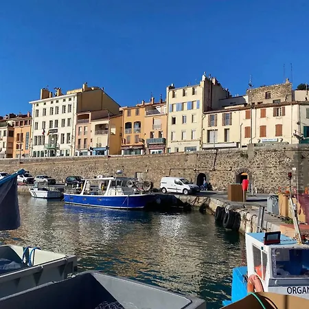 Castellane : T2 Spacieux - Vue Port - Wifi