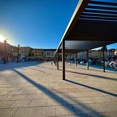 Castellane : T2 Spacieux - Vue Port - Wifi Apartment *