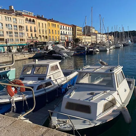 Castellane : T2 Spacieux - Vue Port - Wifi * Port Vendres