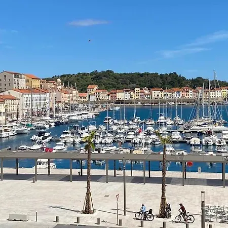 Castellane : T2 Spacieux - Vue - Wifi * Port Vendres