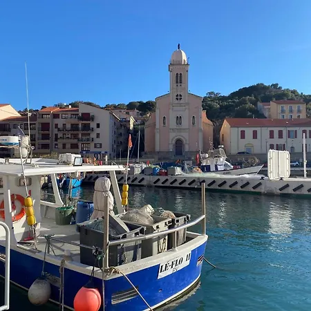 Castellane : T2 Spacieux - Vue Port - Wifi Apartment *