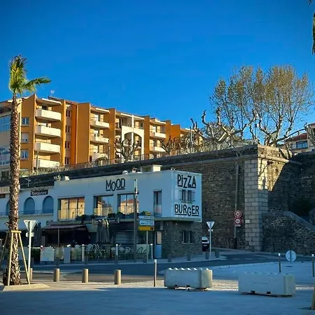 Castellane : T2 Spacieux - Vue Port - Wifi *