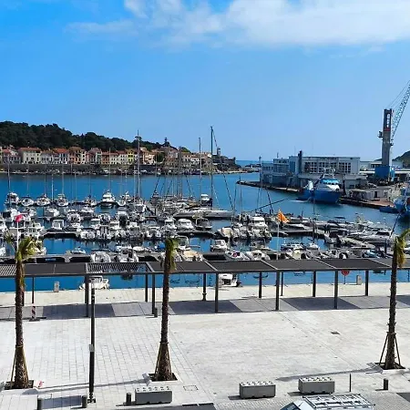 Castellane : T2 Spacieux - Vue - Wifi Apartamento